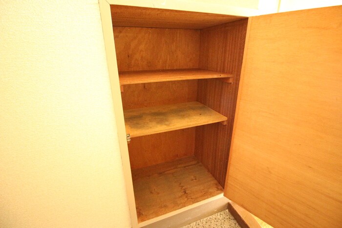 物件内観写真17　(靴箱)
