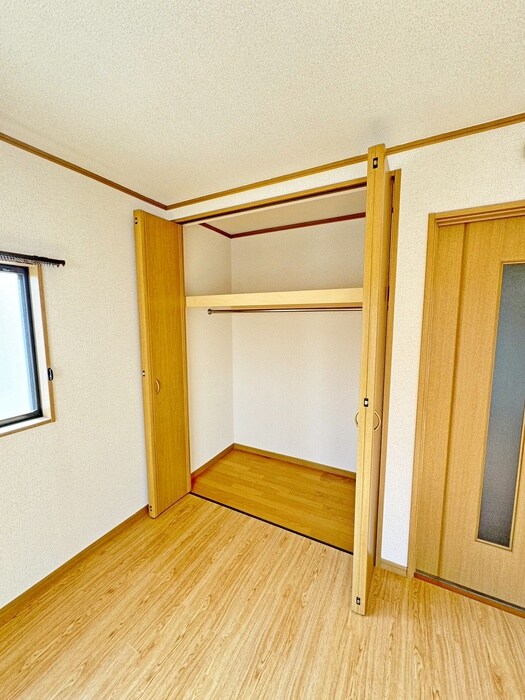 物件内観写真12　(収納)
