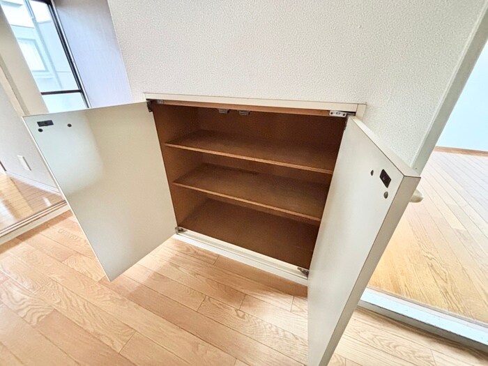 物件内観写真19　(靴箱)