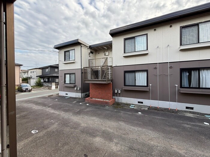 物件内観写真22　(室内からの展望)