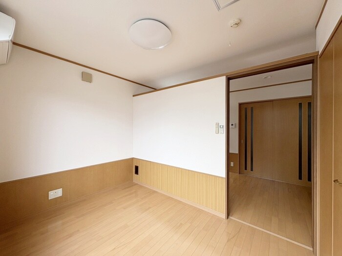 物件内観写真18　(居室)