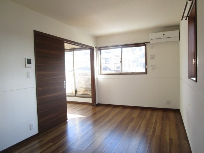 物件内観写真7　(居室)