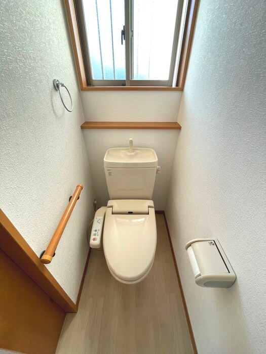 物件内観写真14　(トイレ)