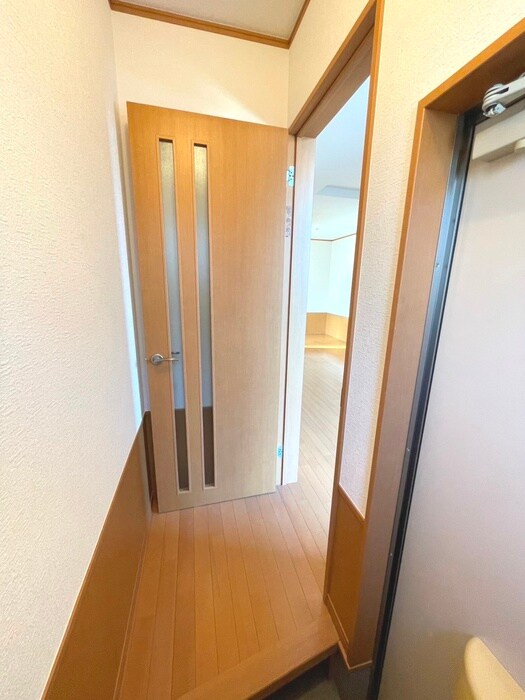 物件内観写真15　(廊下)