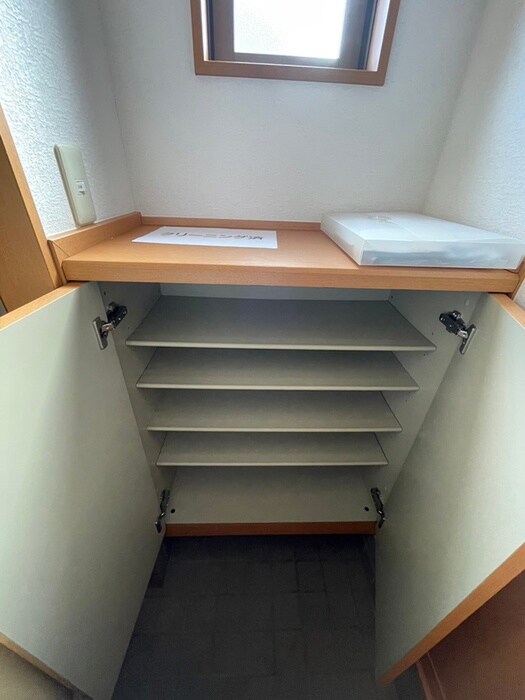 物件内観写真17　(靴箱)