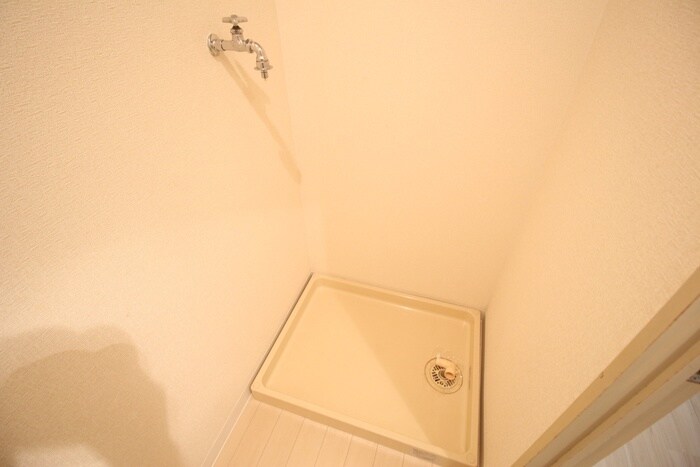 物件内観写真10　(洗濯機置場)