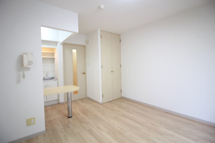 物件内観写真11　(居室)