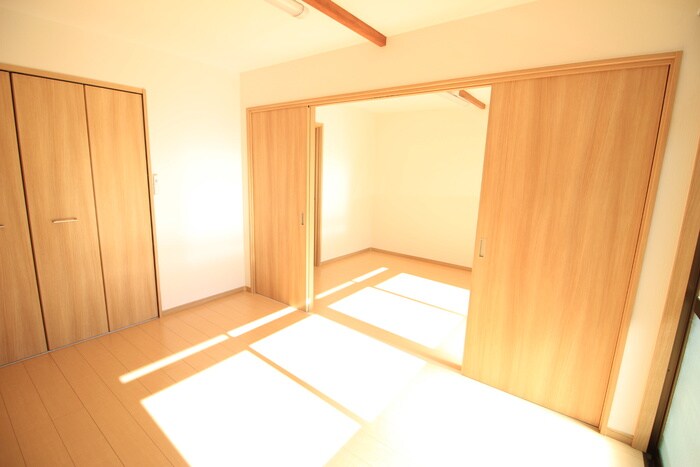 物件内観写真18　(居室)