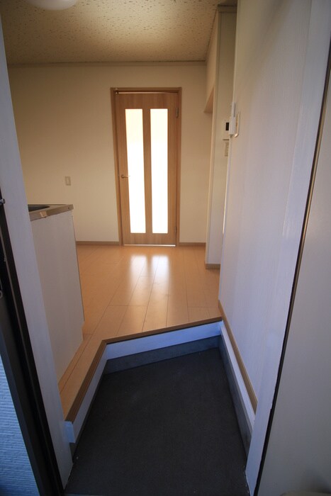 物件内観写真22　(玄関)
