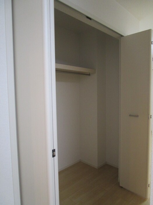 物件内観写真16　(収納)