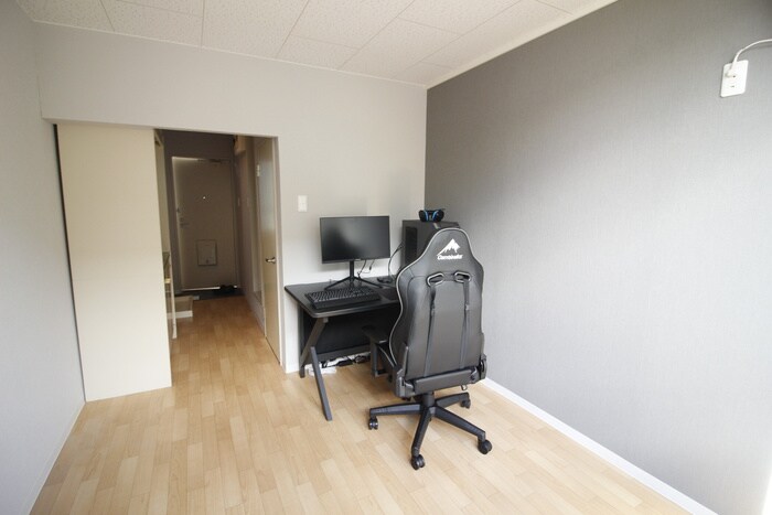 物件内観写真9　(居室)