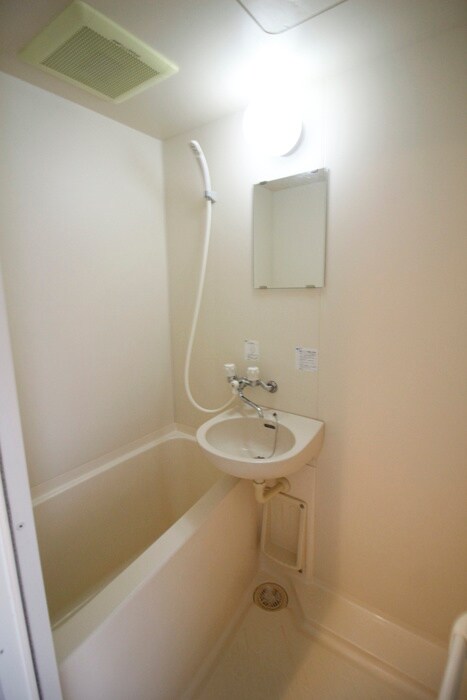 物件内観写真12　(バス／シャワールーム等)