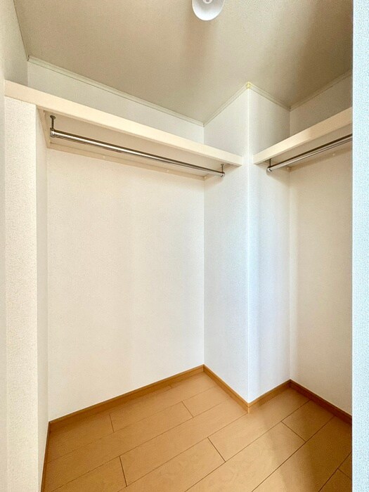物件内観写真8　(収納)
