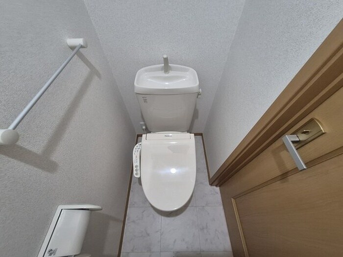 物件内観写真10　(トイレ)