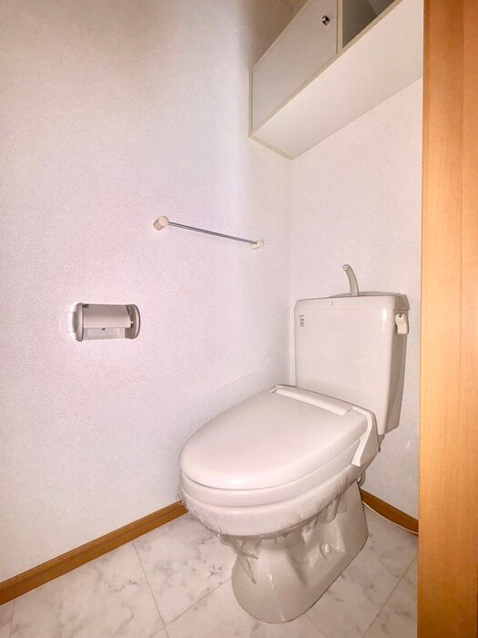 物件内観写真12　(トイレ)