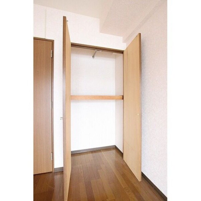 物件内観写真13　(収納)