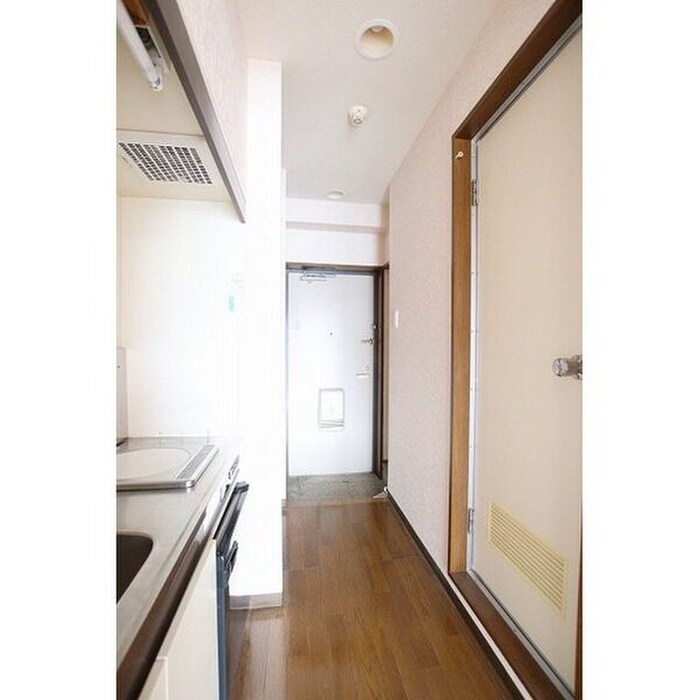 物件内観写真14　(廊下)