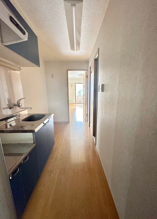 物件内観写真17　(廊下)