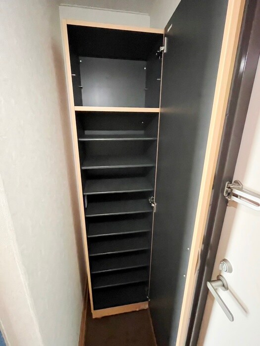 物件内観写真18　(靴箱)