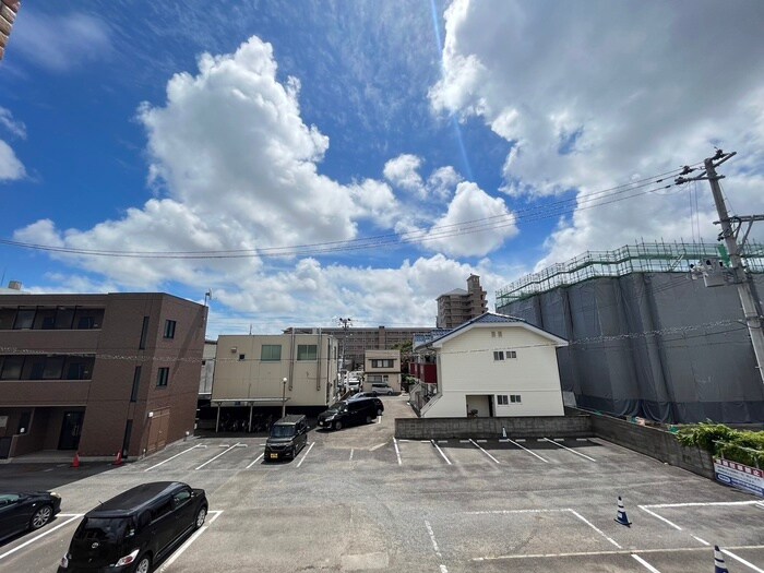 物件内観写真22　(室内からの展望)