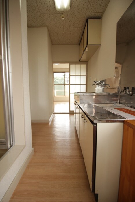 物件内観写真7　(玄関)