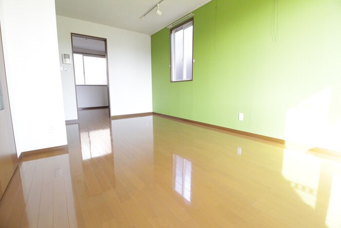 物件内観写真8　(居室)