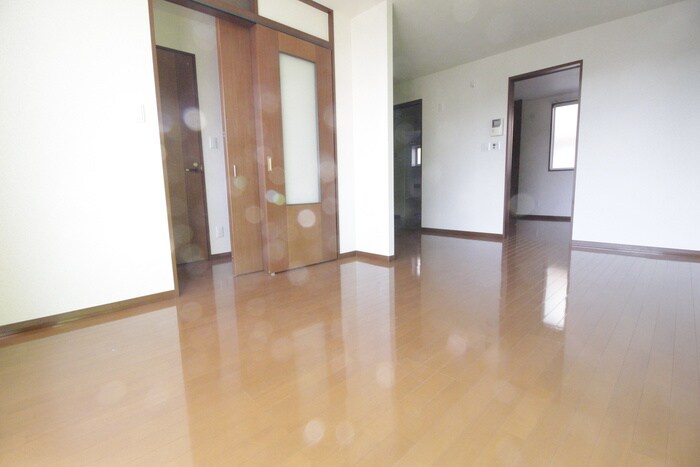 物件内観写真9　(居室)