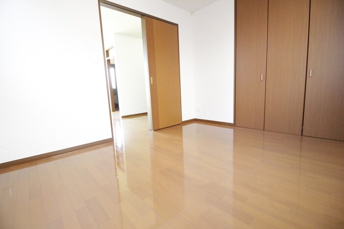 物件内観写真10　(居室)