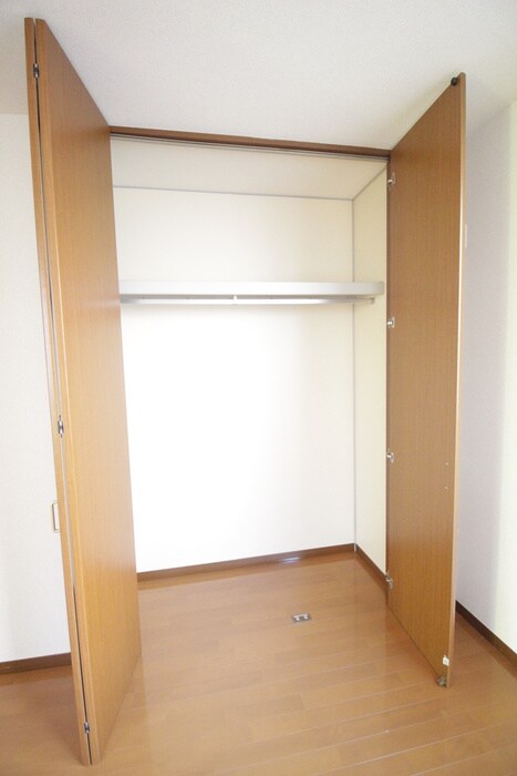 物件内観写真11　(収納)