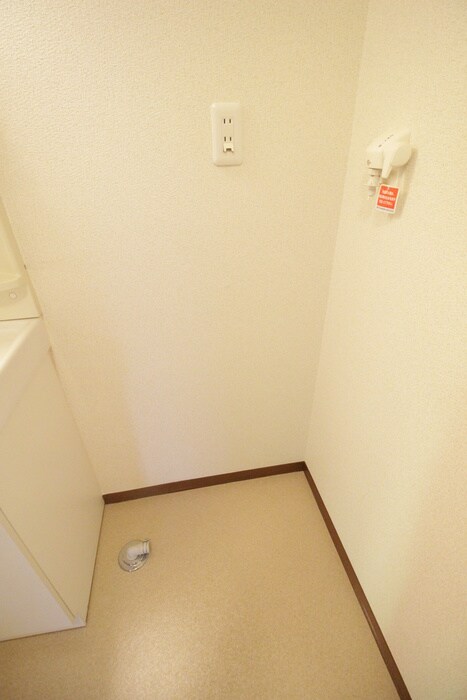 物件内観写真20　(洗濯機置場)