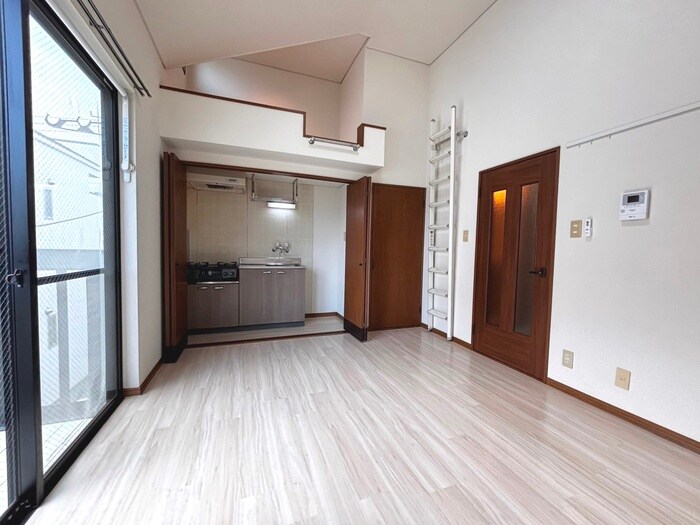 物件内観写真8　(居室)