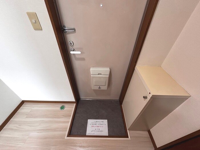 物件内観写真20　(玄関)