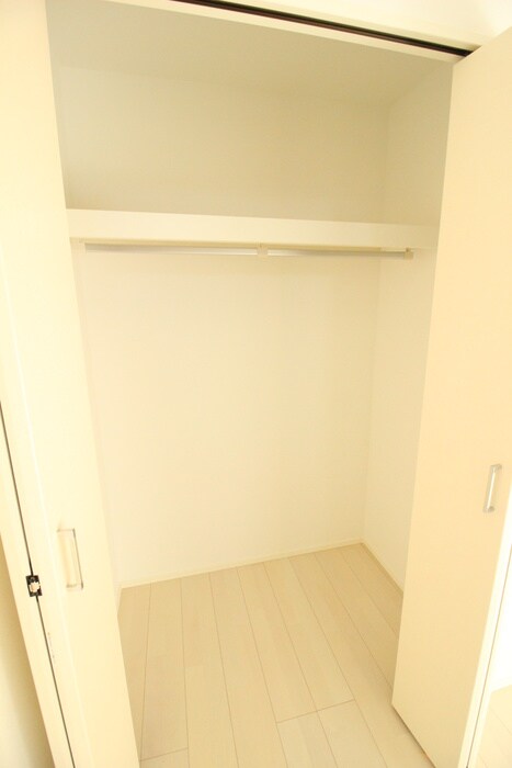 物件内観写真10　(収納)