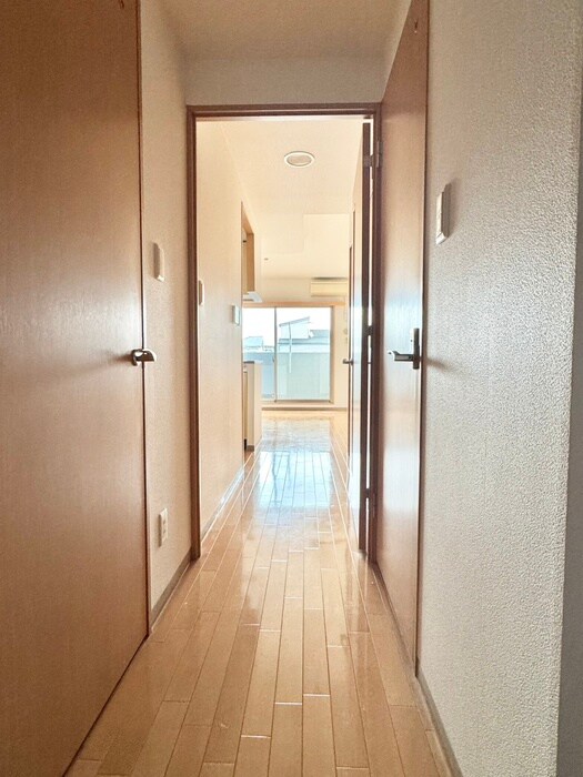 物件内観写真8　(廊下)