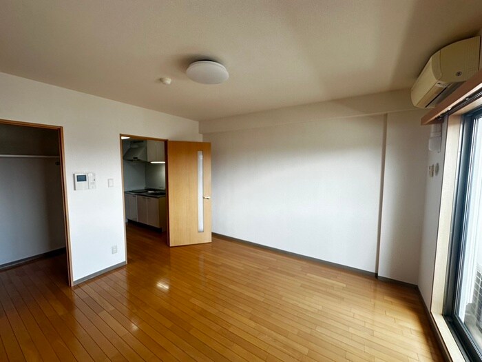 物件内観写真10　(居室)