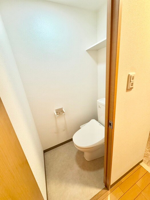 物件内観写真13　(トイレ)