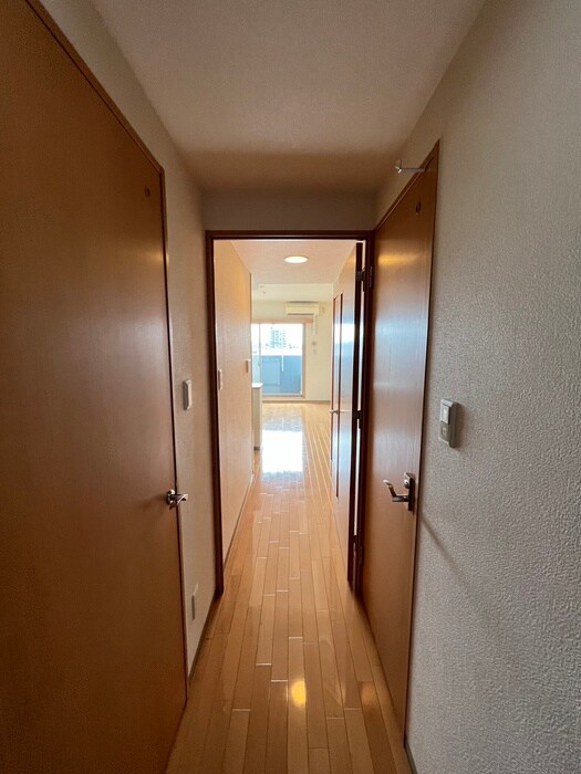 物件内観写真17　(廊下)