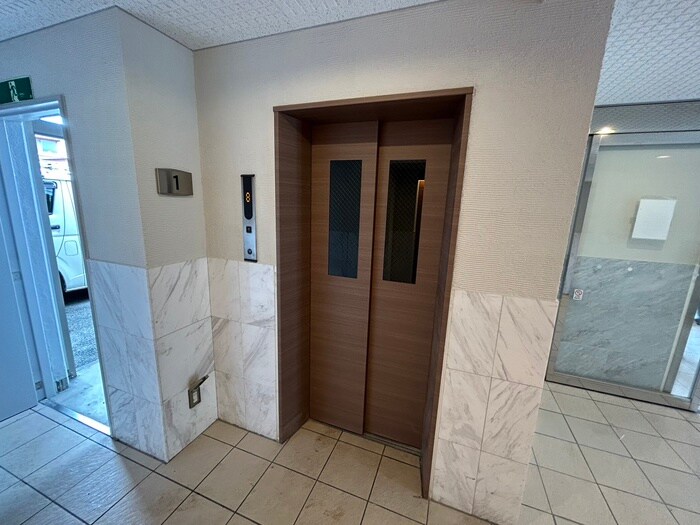 物件外観写真6　(建物設備)