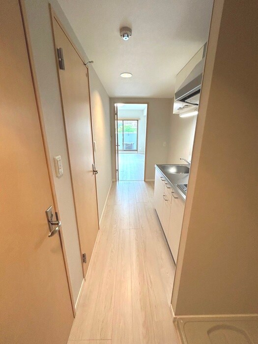 物件内観写真21　(廊下)