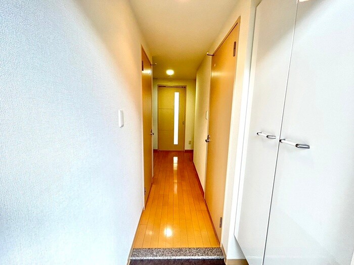 物件内観写真15　(廊下)