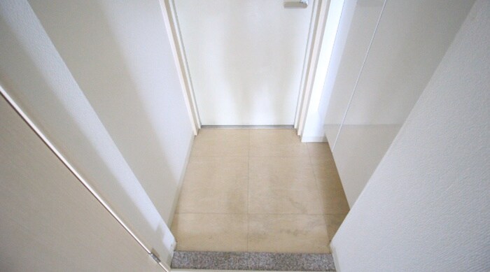 物件内観写真20　(玄関)