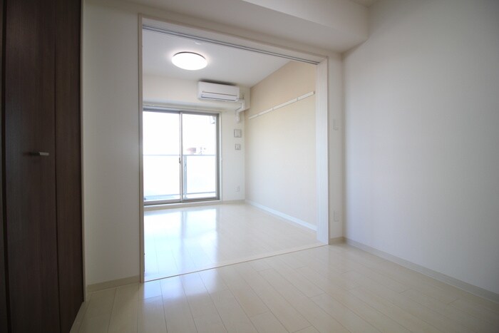 物件内観写真10　(居室)