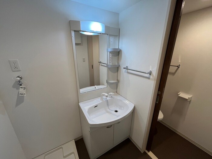 物件内観写真12　(洗面)