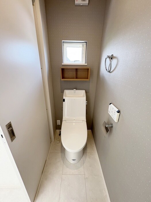 物件内観写真12　(トイレ)