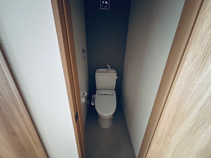 物件内観写真13　(トイレ)