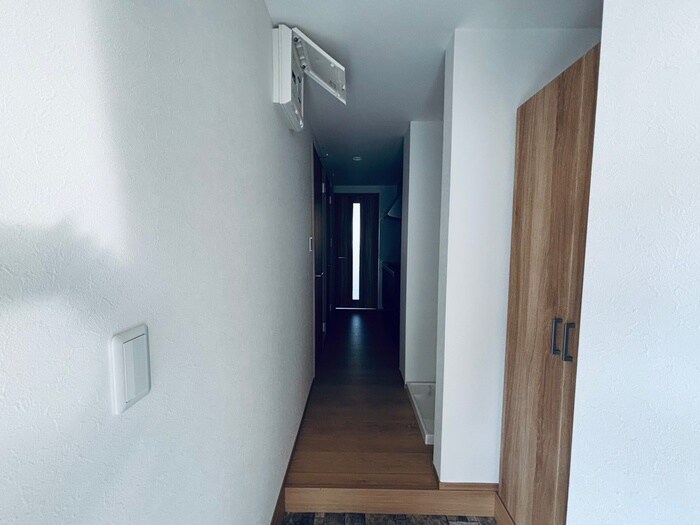 物件内観写真21　(廊下)