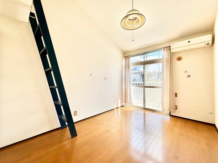 物件内観写真7　(居室)