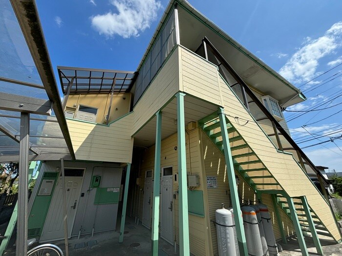 物件外観写真5　(エントランス部分)