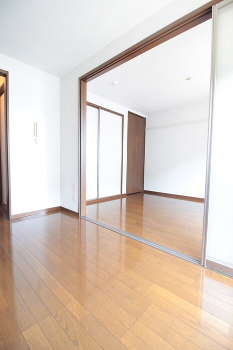 物件内観写真8　(居室)