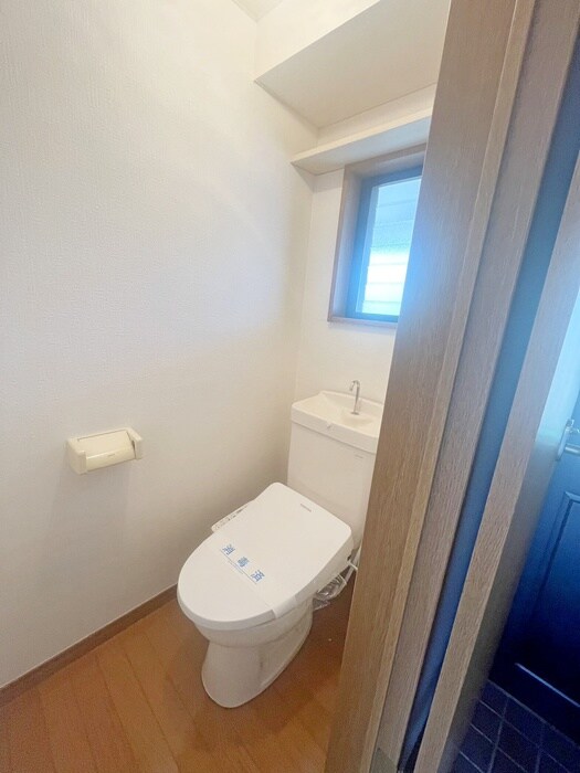 物件内観写真11　(トイレ)